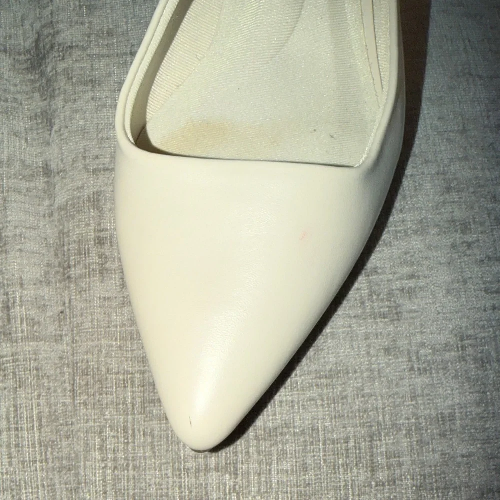Anne Klein Women's Elegant Cream Heels - Picture 5 of 5